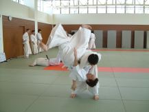 �d������